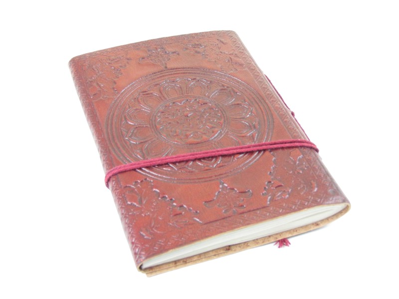 Zápisník z Indie z papíru a kůže se stromem