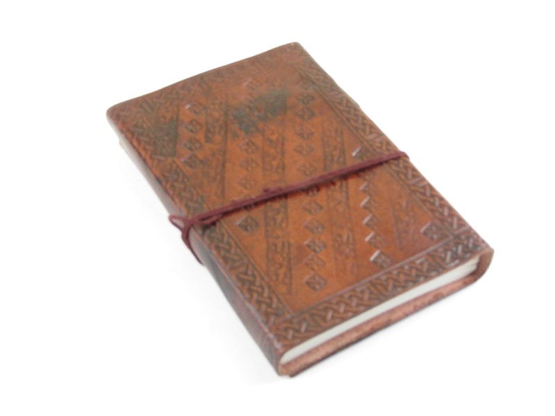 Zápisník z kůže a papíru z Indie s avanturínem