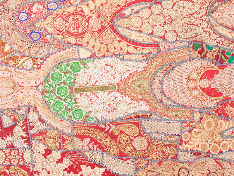 Nástěnná látková dekorace červená