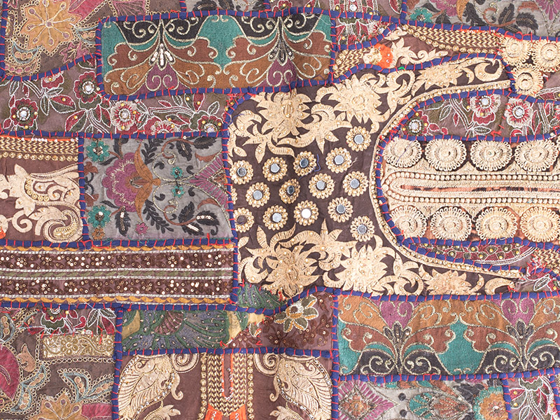 Nástěnná orientální dekorace hnědá