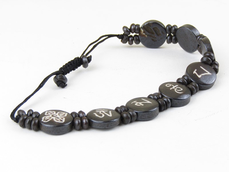 Náramek z kosti se symboly Nepálu černý