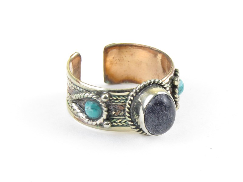 Prstýnek z Nepálu s ametystem