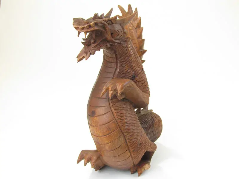 Dřevěný drak vyřezávaný 30 cm 2.jakost