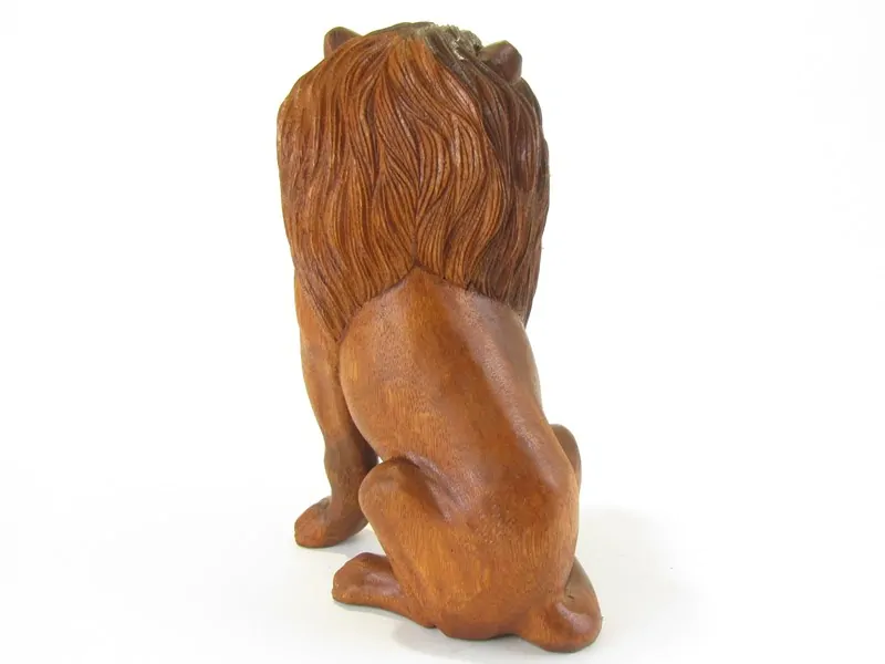 Lev ze dřeva z Indonésie 30 cm