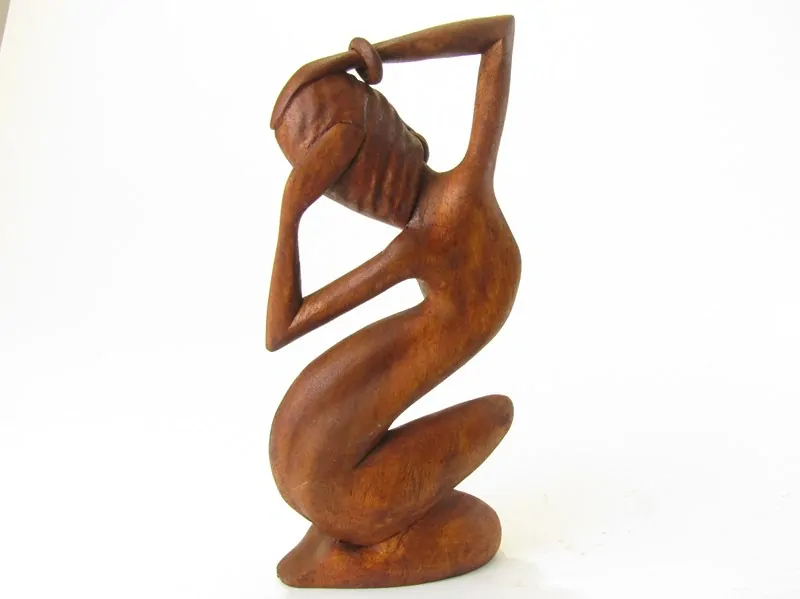 Socha ženy z Bali 30 cm