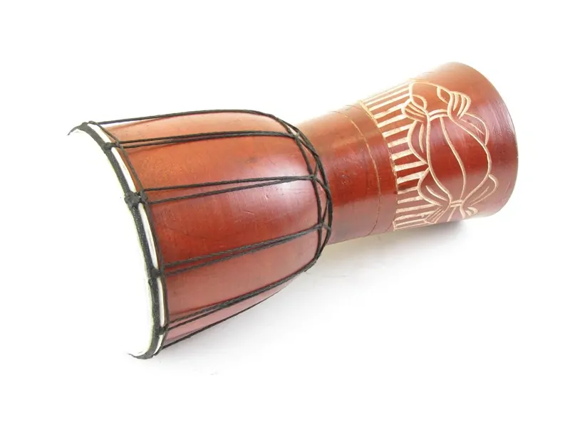 Buben vyřezávaný hnědý 30 cm