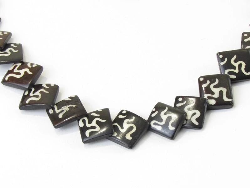 Indické korále z kosti s Óm