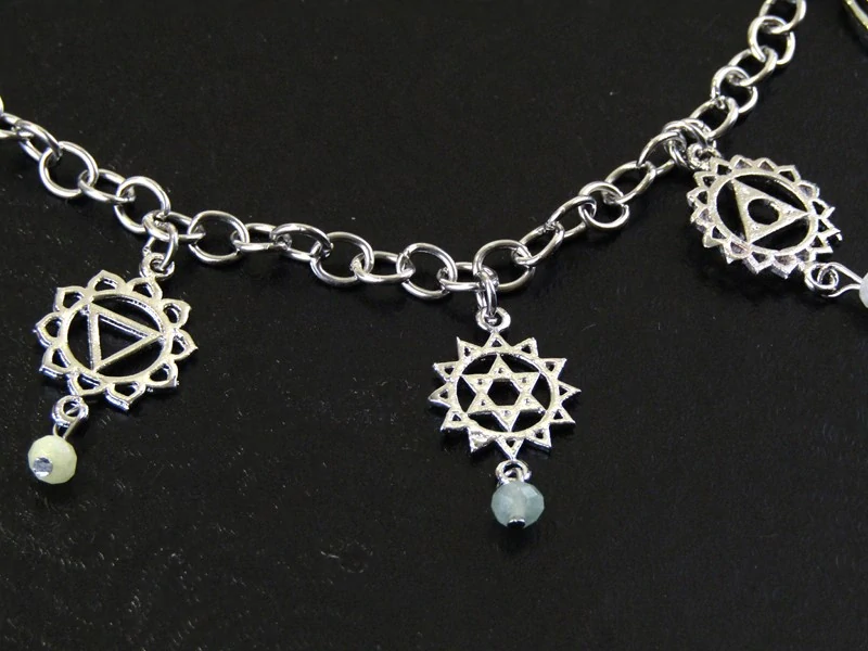 Čakrový náramek z Indie