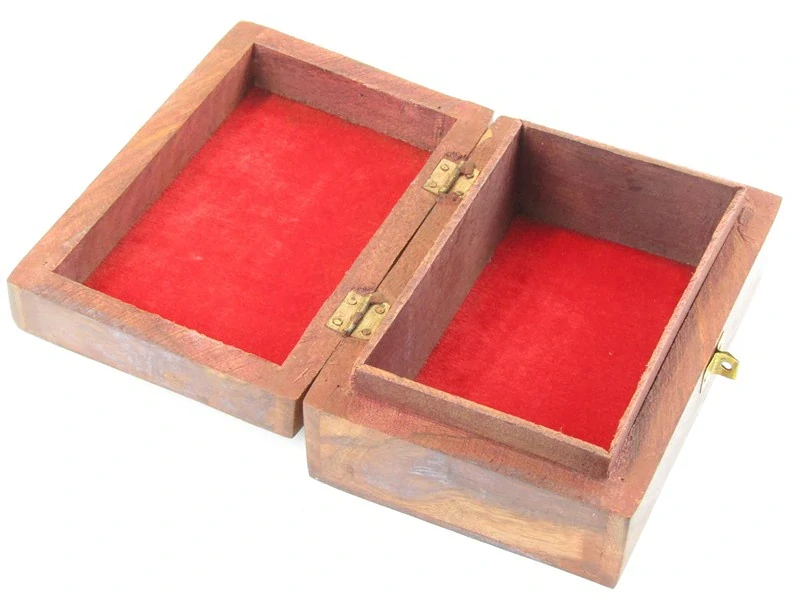 Indická špekovnice ze dřeva