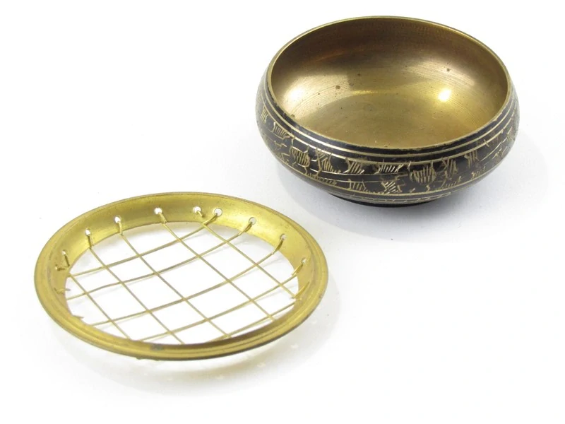 Mosazná kadidelnice černá