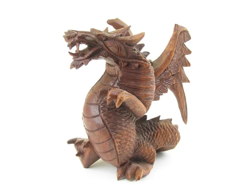 Dřevěný drak vyřezávaný s  křídly 14 cm