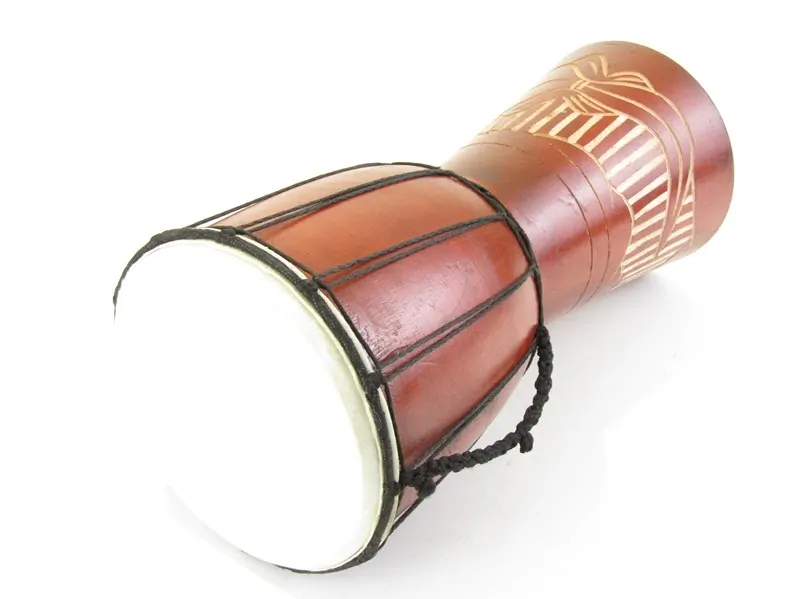 Buben vyřezávaný hnědý 30 cm