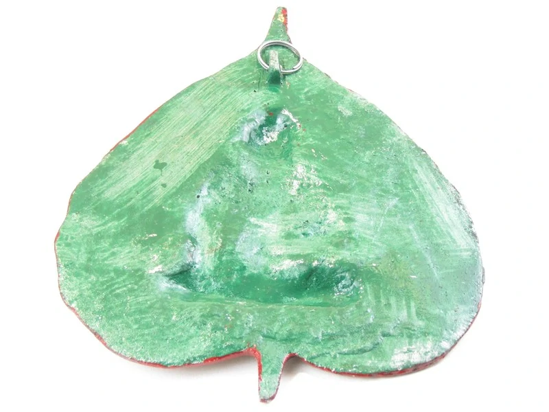 Buddha z kovu v listu 19 cm červený