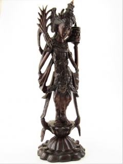 Dřevěná socha ženy z Bali 62 cm