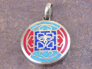 Tibetský přívěšek kulatý se symboly