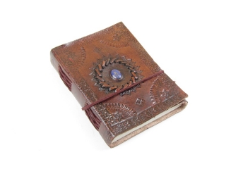 Zápisník z kůže a papíru s lapisem lazuli