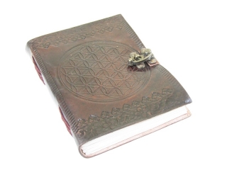 Zápisník z kůže a papíru s květem