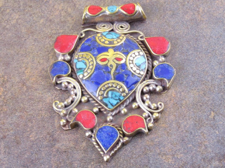 Tibetský přívěšek Buddhovy oči 6,5 cm