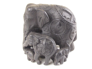 Sloní rodinka z pryskyřice 10 cm