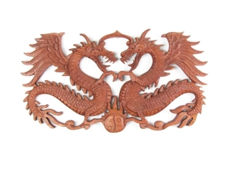 Dřevěná nástěnná dekorace draci 40 cm