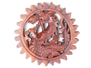 Dřevěná dekorace drak v kruhu 15 cm